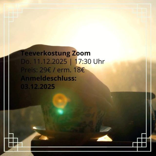Gongfu-Cha lädt dazu ein, Tee bewusst und mit allen Sinnen zu genießen. Gerade im Advent schenkt jeder Aufguss einen Moment der Ruhe. 

In unseren Online-Teeverkostungen erfahrt Ihr, was den jeweiligen Tee besonders macht und lernt die Aufgusstechnik nach chinesischer Gongfu-Art kennen. Die Teeauswahl ist dabei immer passend auf die Jahreszeit abgestimmt.

Wer chinesisches Tee-Equipment besitzt, kann es gern verwenden – ein normales Kännchen eignet sich aber ebenso gut.

𝐈𝐦 𝐃𝐞𝐳𝐞𝐦𝐛𝐞𝐫 𝐰𝐢𝐝𝐦𝐞𝐧 𝐰𝐢𝐫 𝐮𝐧𝐬 𝐋𝐢𝐮𝐛𝐚𝐨, einer traditionsreichen Form „echter“ Schwarzer Tees aus Guangxi. Der Sinologe, Teekenner und Mediziner 𝐖𝐢𝐞𝐥𝐚𝐧𝐝 𝐒𝐜𝐡𝐮𝐥𝐳 zeigt Euch Liubaos in ihrer ganzen Vielfalt.

Ein besonderes Highlight für erfahrene Heicha-Trinker – und für alle, die ihre Teekünste vertiefen oder ganz neu erlernen möchten.

📅 𝐃𝐨., 𝟏𝟏. 𝐃𝐞𝐳𝐞𝐦𝐛𝐞𝐫 | 𝟏𝟕:𝟑𝟎–𝟏𝟗:𝟑𝟎 𝐔𝐡𝐫
⏳ 𝐁𝐮𝐜𝐡𝐛𝐚𝐫 𝐛𝐢𝐬 𝐌𝐢𝐭𝐭𝐰𝐨𝐜𝐡, 𝟑.𝟏𝟐., damit der Tee pünktlich bei Euch ankommt.
📦 Nach Anmeldeschluss schicken wir Euch den Tee direkt nach Hause.

Die Plätze sind begrenzt.

Mehr Infos & Anmeldung:
Siehe Kalender Webseite @konfuzius_institut_ruhr 

🤝 @audi.konfuzius.institut.in 
🤝 @konfuziusinstitutleipzig 
🤝 @konfuzius_institut_ruhr 

#onlineteatasting #online #teeverkostung #china #tee #tea #kulturvermittlung