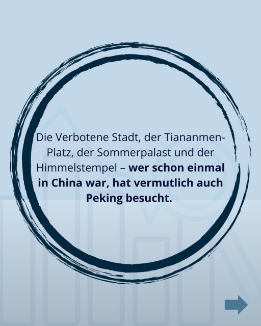Die Verbotene Stadt, der Tiananmen-Platz, der Sommerpalast und der Himmelstempel – wer schon einmal in China war, hat vermutlich auch Peking besucht. 

Aber Peking ist viel mehr als sehenswürdige historische Architketur. Es war und ist das politische Zentrum Chinas. In der jüngeren Geschichte hat sich hier das Schicksal des Landes entschieden. 

The Spirit of Beijing - Kultur, Geschichte, Architektur und Politik – Hans-Wilm Schütte erklärt die Identität und Mentalität der Metropole, denn in Pekings Stadtbild spiegeln sich die politischen Leitbilder verschiedener Epochen.

Hans-Wilm Schütte kennt China wie seine Westentasche. Neben seiner Forschung hat er auch viele bekannte Reiseführer verfasst und zählt zu den meist gelesenen deutschen China-Autoren.

Fun Fact | Auch in China wird seine Arbeit gewürdigt: Den Termin für seinen Vortrag bei uns mussten wir einmal verschieben, weil er für seine Arbeit in Hangzhou einen Buchpreis verliehen bekommen hat.

Peking – dreimal Idealstadt: Idee und Wirklichkeit mit Dr. Hans-Wilm Schütte 
📅 Donnerstag, 25. Juni 2026
🕡 18:30–20:00 Uhr
📍 Konfuzius-Institut Metropole Ruhr
🎟️ Teilnahme kostenlos

Kostenlos teilnehmen und mit diskutieren – für eine Erfrischung ist gesorgt. 

Mehr erfahren und anmelden, siehe Link in Bio.

#peking #kultur #geschichte #architektur #politik